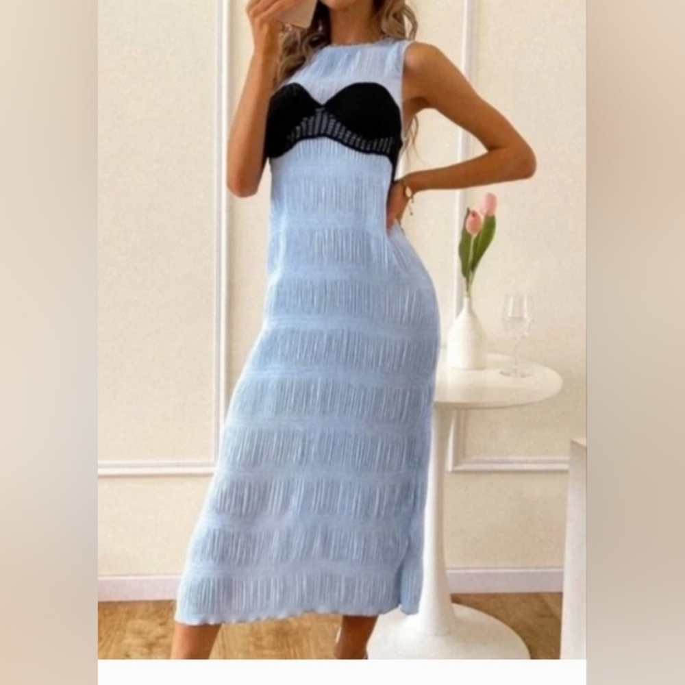 ZARA Light Blue Sleeveless Top with Black Lace Detail Size Medium